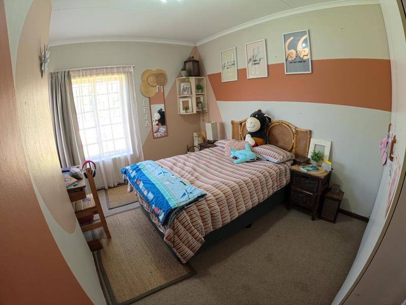 3 Bedroom Property for Sale in Twee Rivieren Western Cape